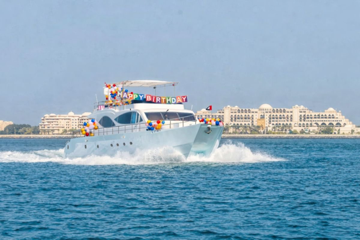 120 ft Lafet Yacht Luxury Birthday Dubai Exterior