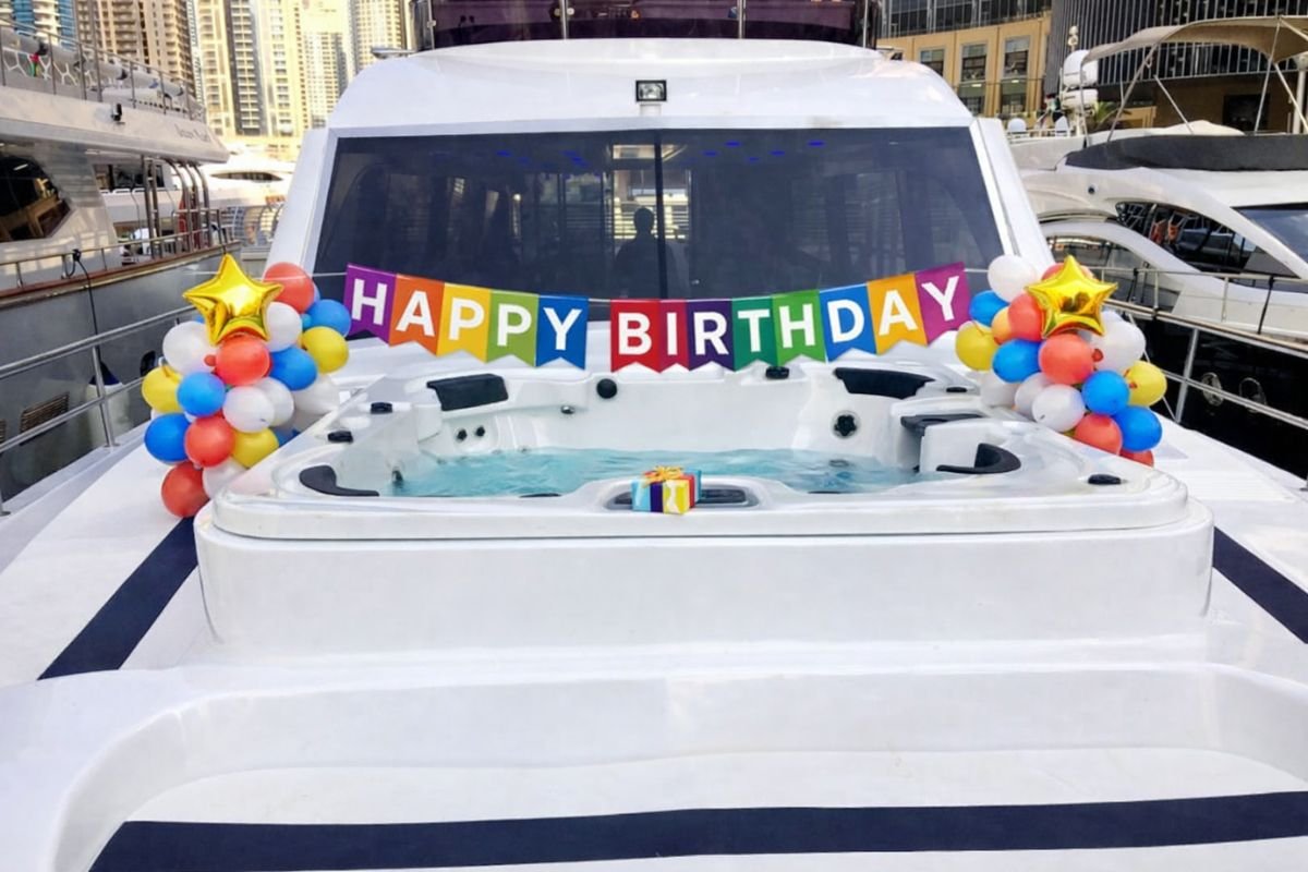 Venus Yacht Birthday Dubai Marina Setup