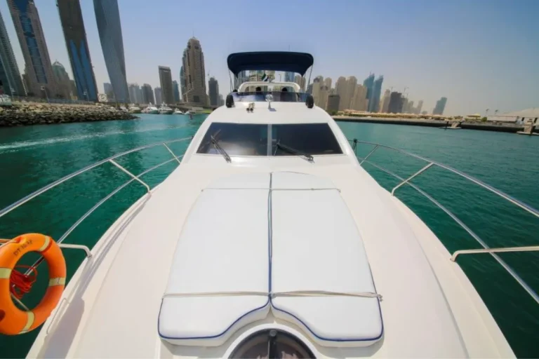 Glow 55 birthday yacht in Dubai (3)
