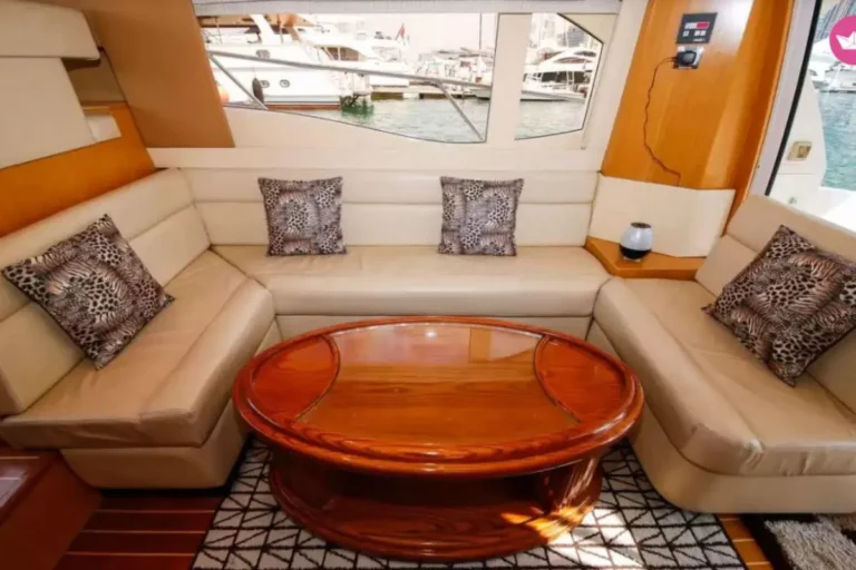 Sparkle 44 birthday yacht in Dubai (4)